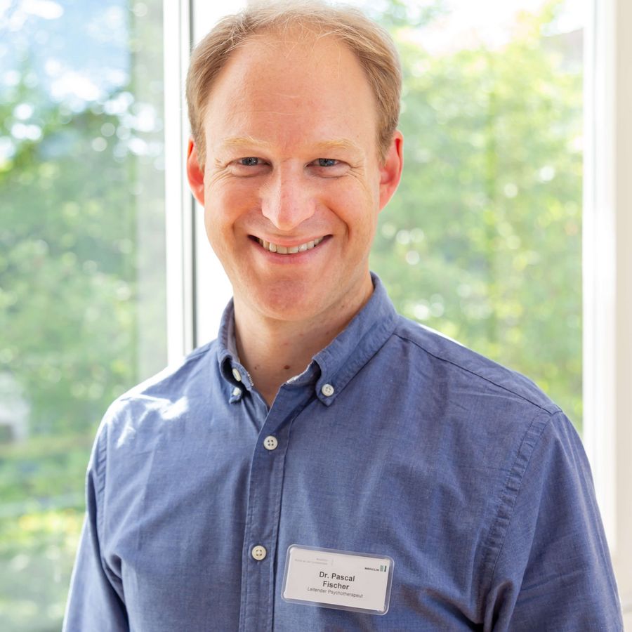 Dr. Pascal Fischer Dr. phil. Dipl.-Päd. Pascal Fischer